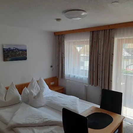 Gruenwaldhof, Gaestehaus